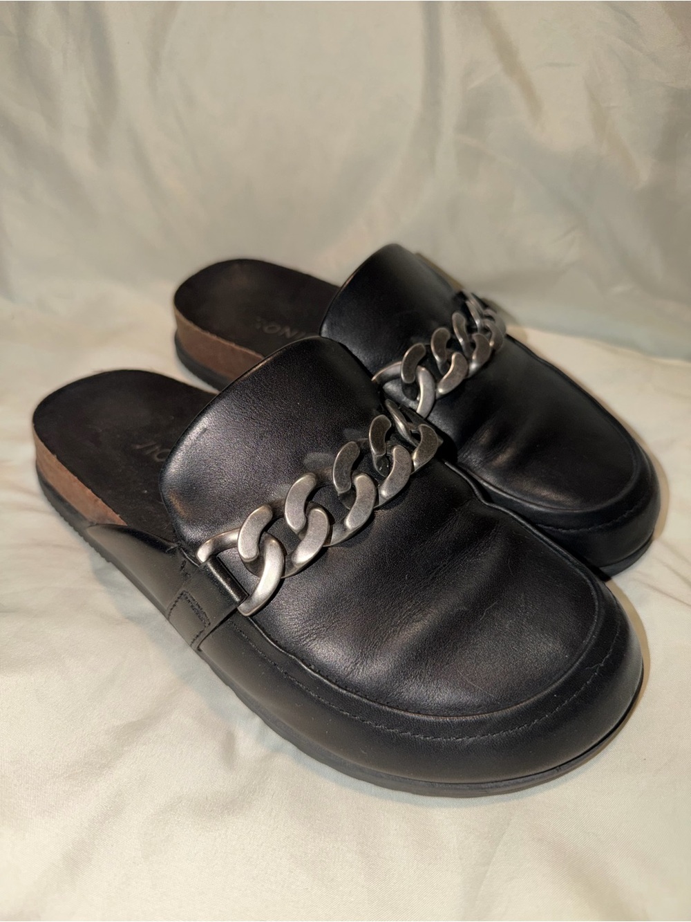 Vionic Black Georgie Slide Sandals